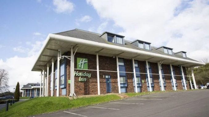 Eitan-Eldar: Holiday Inn Luton